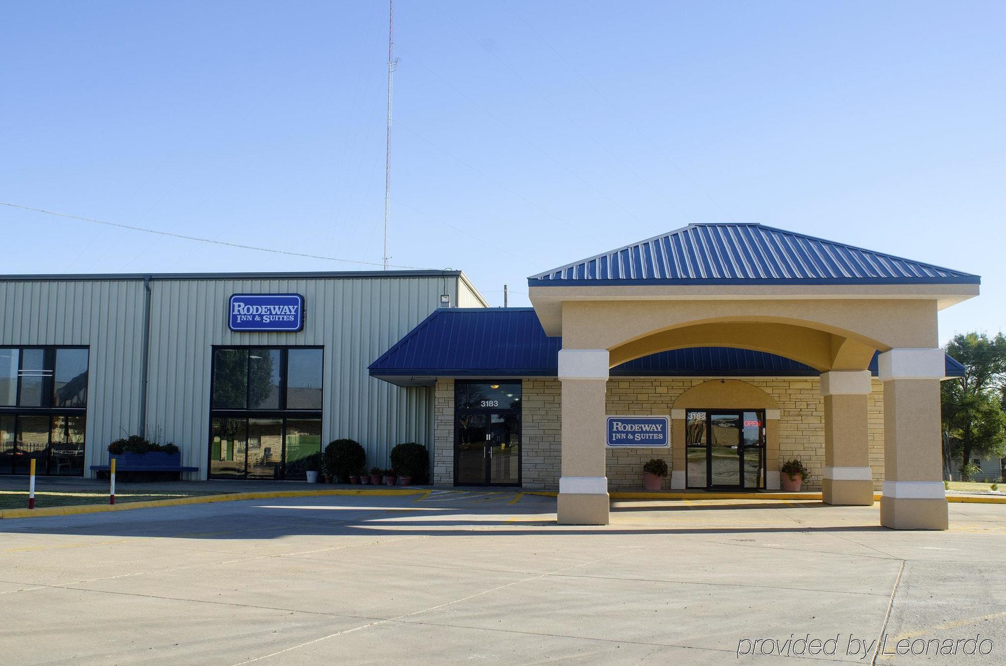 America'S Best Inn And Suites 恩波里亚 外观 照片