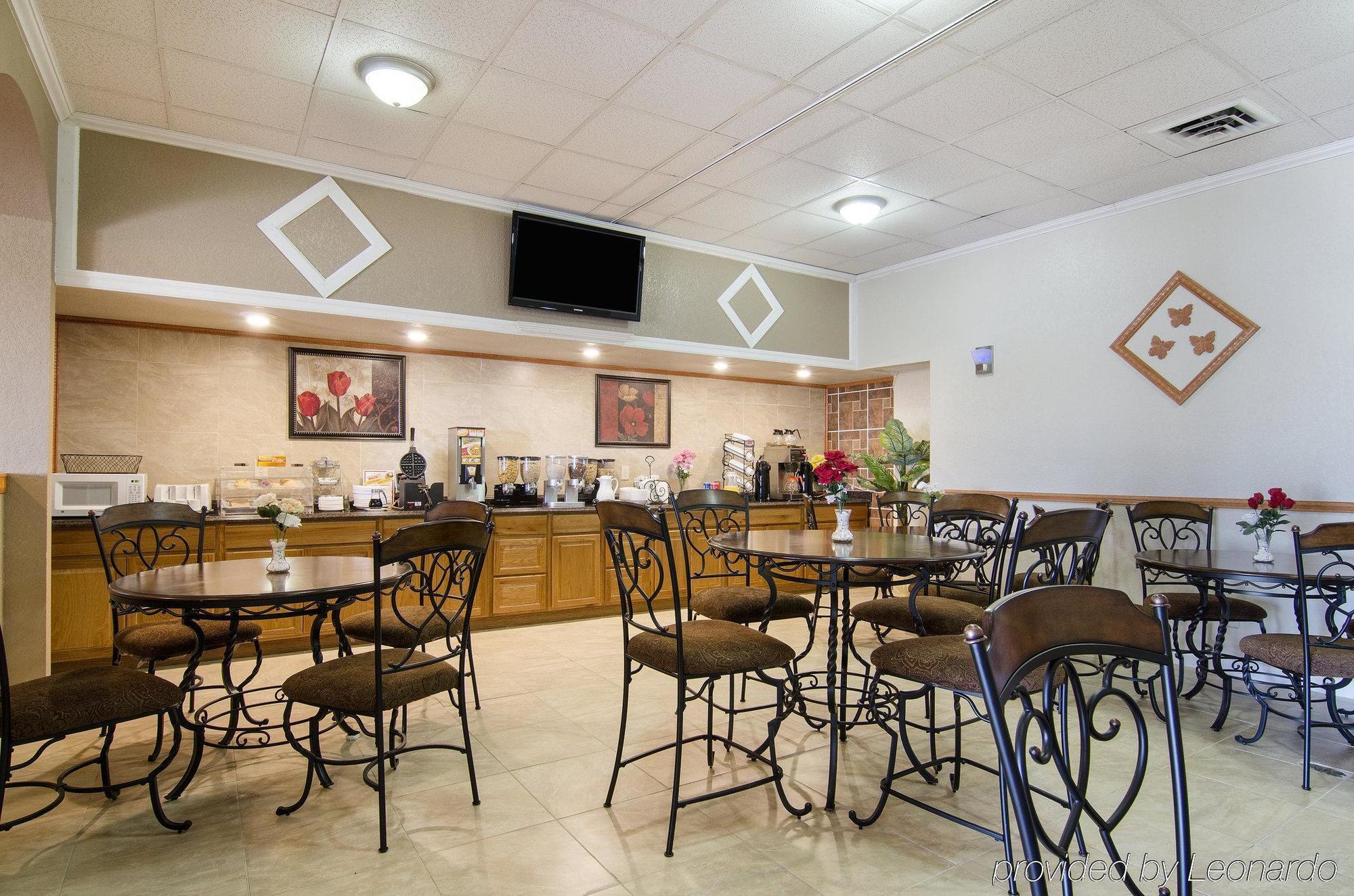 America'S Best Inn And Suites 恩波里亚 外观 照片