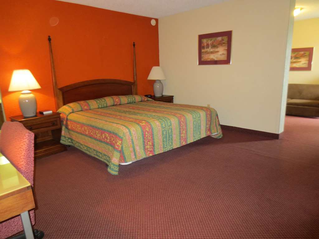America'S Best Inn And Suites 恩波里亚 客房 照片