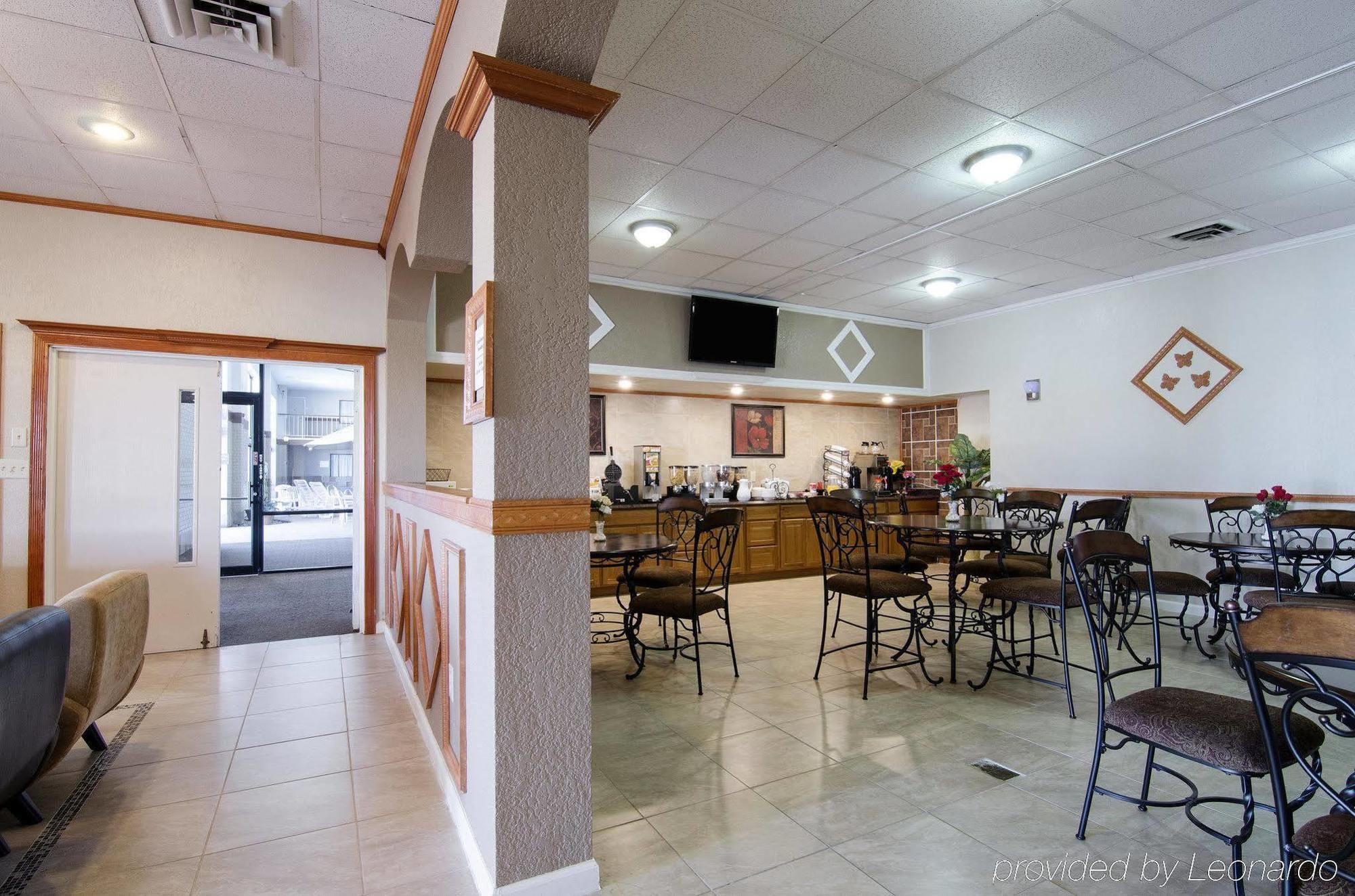 America'S Best Inn And Suites 恩波里亚 外观 照片